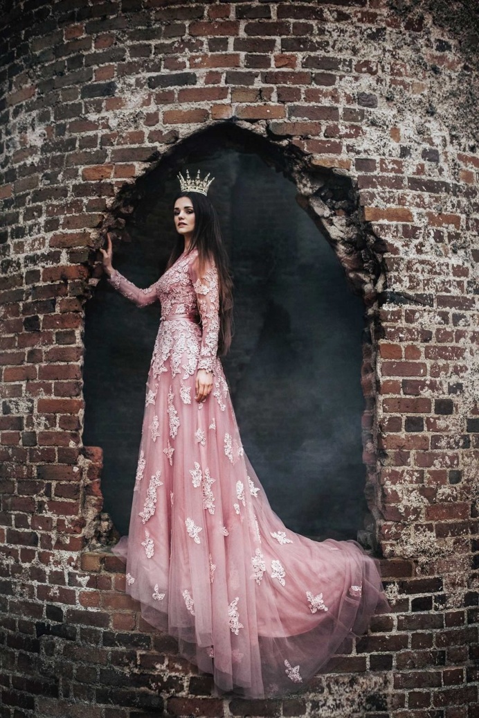 Gorgeous Portrait Photography by Holly Rose Stones