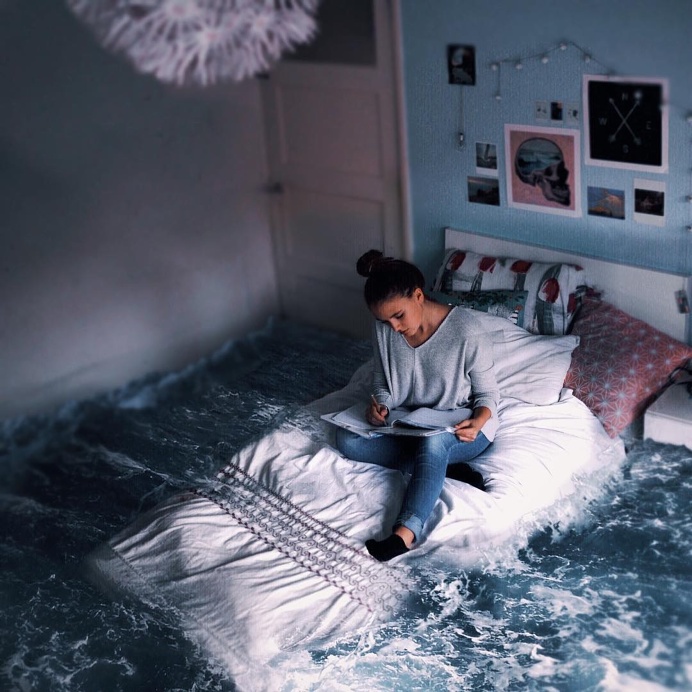 Incredible Manipulated Self-Portraits by Annegien Schilling