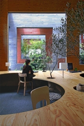 Dentist Clinic in Fukuyama // Hiroshima | Yatzer™ #office #desk