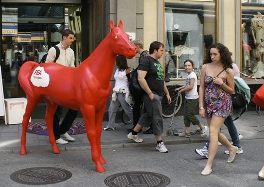 SNASK – Designing Brands & Lifestyles #horse #snask #red