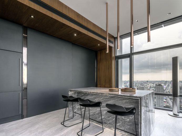 Bachelor Loft Equipped for Modern and Sophisticated Lifestyle - InteriorZine