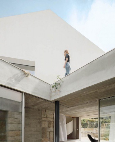 Casa Rio by Paulo Merlini Architects