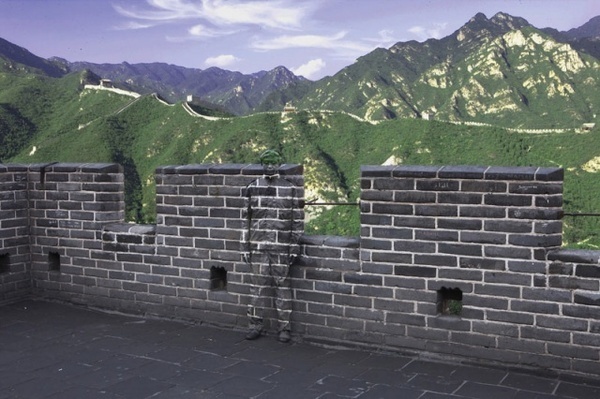 Photography by Liu Bolin #inspiration #creative #photography