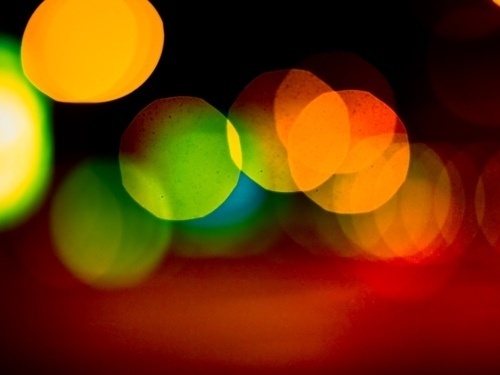 |)E$1GN - ²°'' #bulb #city #lights #retro #experimental #blob #bokeh #leipzig #photography #vintage
