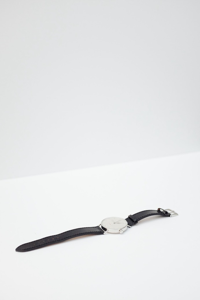 NOMOS Metro Date — minimalgoods