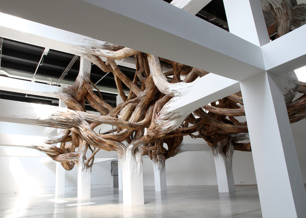 Baitogogo oleh Henrique Oliveira untuk Palais de Tokyo #environmental #architecture #installation