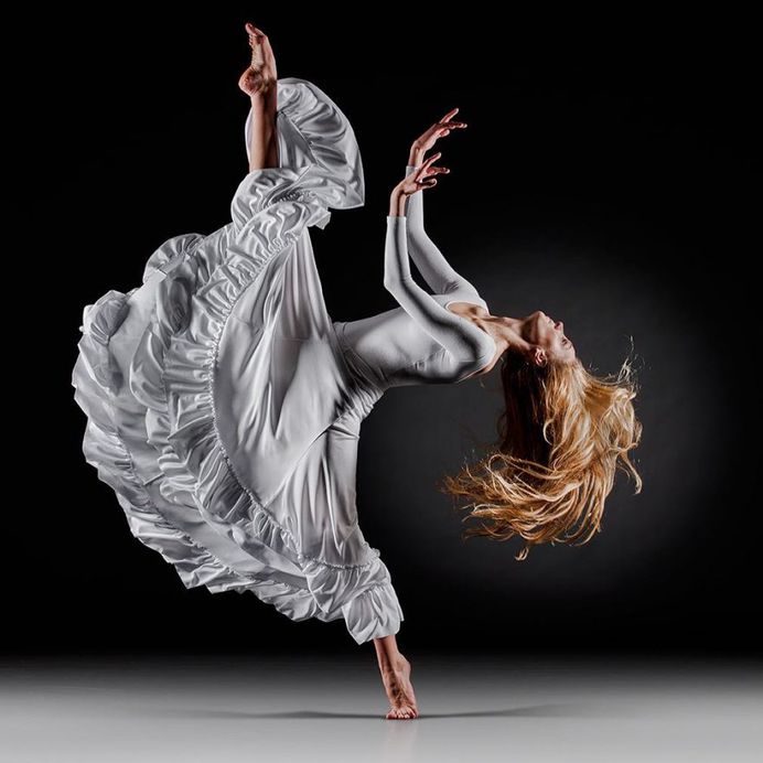 The Beauty of Ballet: Dance Photography by Richard Calmes
