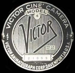 Yintage 1935 VICTOR 16mm Movie Camea #logo