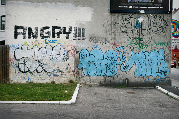 https://farm7.static.flickr.com/6141/5922873459_d8e016309c_b.jpg
