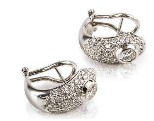 Pair of earrings with brilliants,