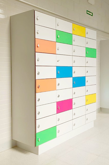 Especialistas en equipamiento de vestuarios con diferentes sectores como centros educativos, centros sanitarios, hoteles, centros deportivos, ...
https://tafimvestuarios.com