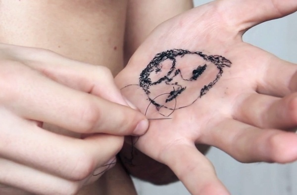 b2ap3_thumbnail_1_20140118 171317_1.jpg #skin #portrait #hand #sewing