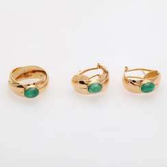 Jewelry set with emerald cabochons