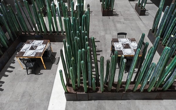 Montero #chair #table #anagrama #restaurant