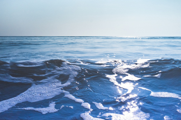 Cool Kids Never Sleep #ocean #salt #white #sky #froth #sea #blue #horizon #waves