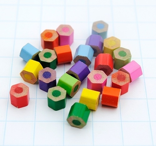 DIY: Colored Pencil Jewelry #colored pencil