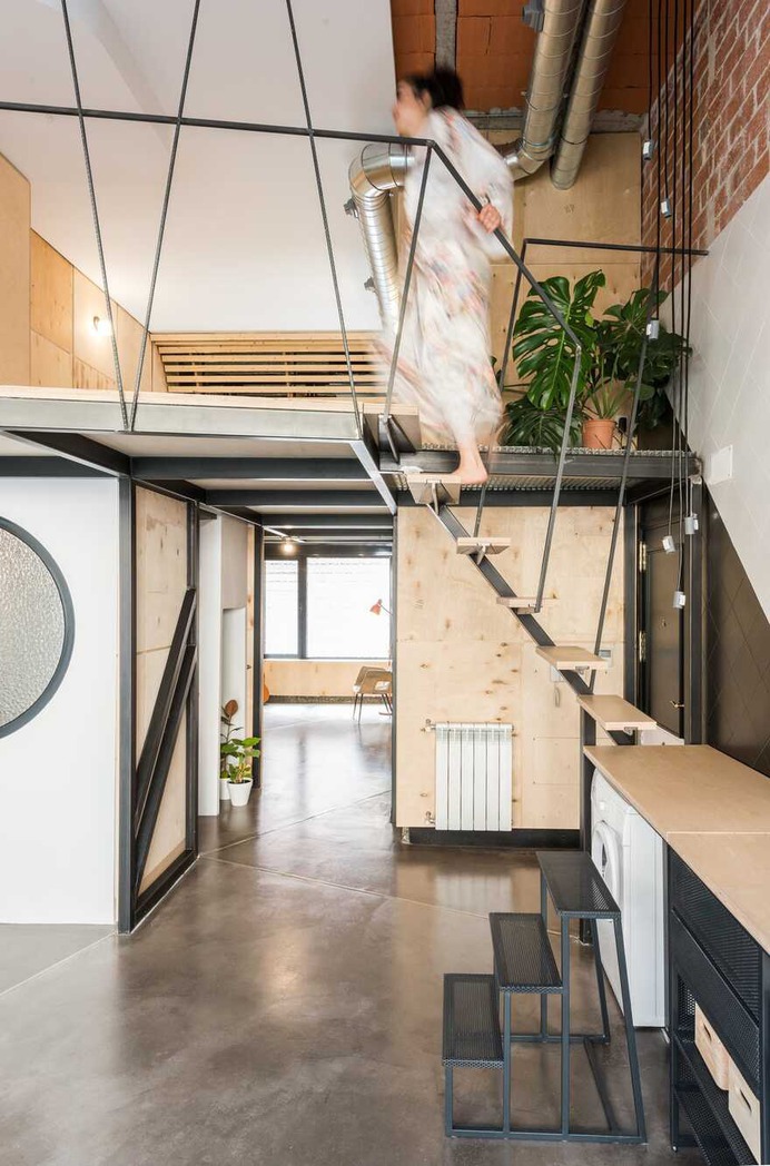a Recycled House into Another House, Cumulolimbo Studio