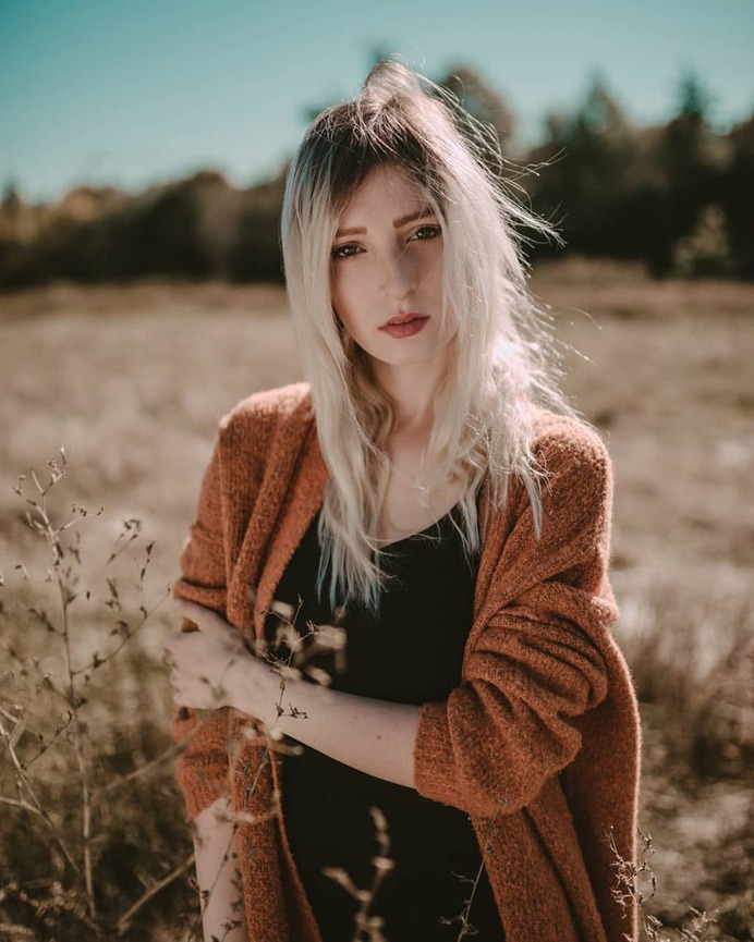 Vibrant Fashion and Lifestyle Photography by Anika Stiegler