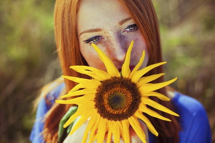 Bosnian Photographer Is Showing People The True Beauty of Freckles
