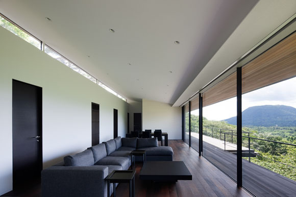JA+U : House in Asamayama by Kidosaki Architects Studio xc2xa9 Shinkenchiku-sha #japan #architecture #house