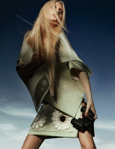 Steffi Soede by Meinke Klein for Elle Dutch #fashion #model #photography #girl