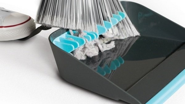 The dustpan that helps you clean with ease, save time and save your back when sweeping. The Broom Groomer is a keen idea for tidy floors. #design #home #product #industrial #dustpan