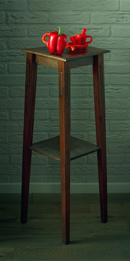 Bell Pepper Brew made by Robbin Veldman http://www.robbinveldman.nl #hover #set #floating #wood #vegetable #green #bell #botanical #red #robbin #flying #flowing #nijverdal #free #vegetables #photography #wall #table #life #brick #pepper #experimental #float #paprika #tea #dramatic #teapot #veldman #still