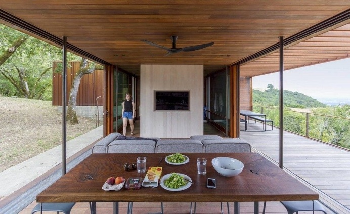 Sonoma weeHouse - Prefabricated House Consisting of Two Minimalist Open-Sided Boxes 4