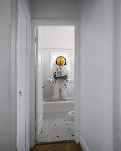 Category: Talents » Jonas Eriksson #astronaut #tub #restroom