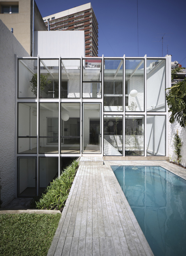 Fernández House