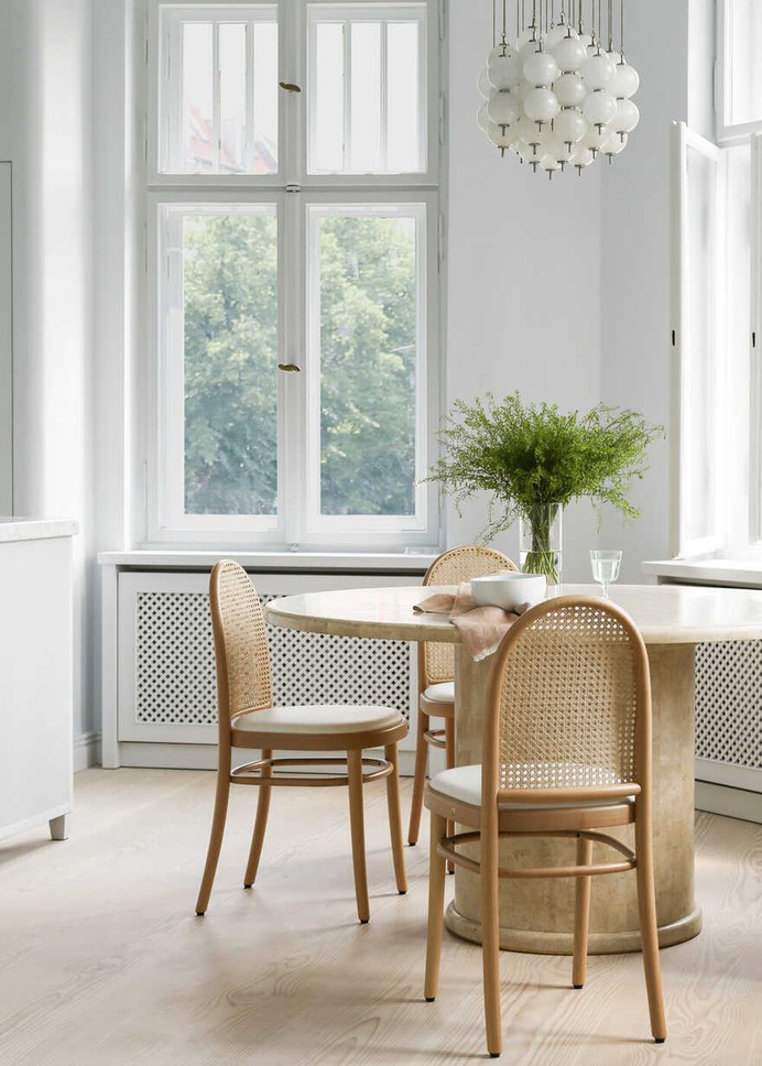 Glogauer Apartment in Berlin by White Arrow