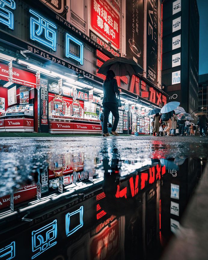 #streets_vision: Vibrant Street Photography by Jimmy Chan