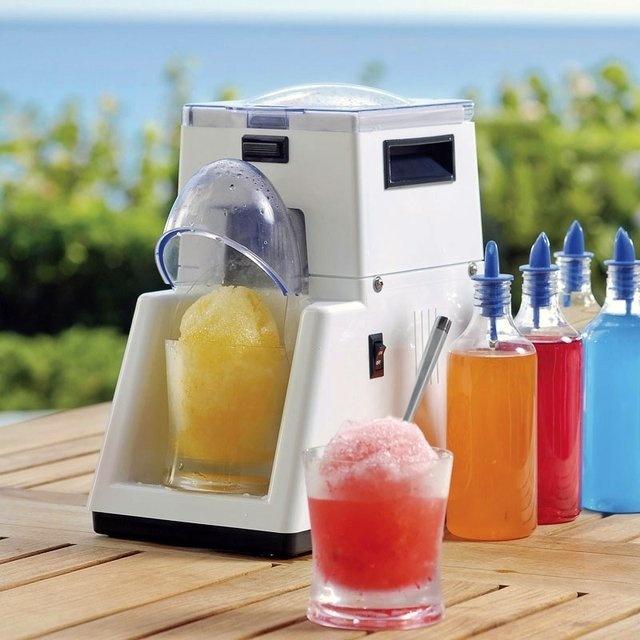 Little Snowie Shaved Ice Machine #tech #flow #gadget #gift #ideas #cool