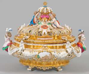 Small courtly pomp terrine. Meissen. 2. Half of the 19th century. Century. #Sets #Teasets #Porcelainsets #Antiqueplates #Plates #Wallplates #Figures #Porcelainfigurines #porcelain