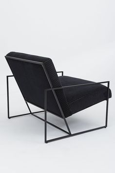Thin Frame Lounge Chair |