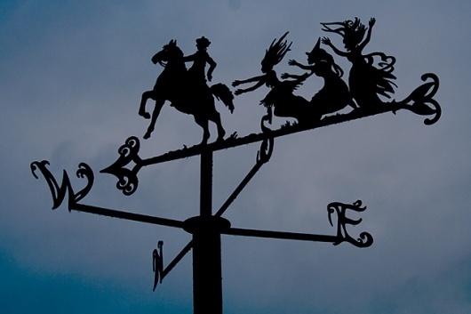 Tea & Type – Approachable, Affordable & Playful Design #robert #birthplace #museum #coleman #weathervane #inkymole #sarah #burns