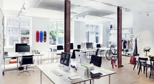 Trés Bien Office #free #interiors #office #bien #man #tres
