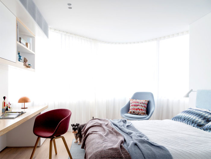 Beautiful Beach House near Tamarama - InteriorZine