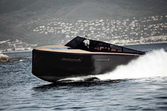 The Evo 43 Yacht is a Luxury Boat for James Bond #EVO43 #EVOyachts #Yachts #Yacht #LuxuryBoats #Luxury #Boats #SeaLife