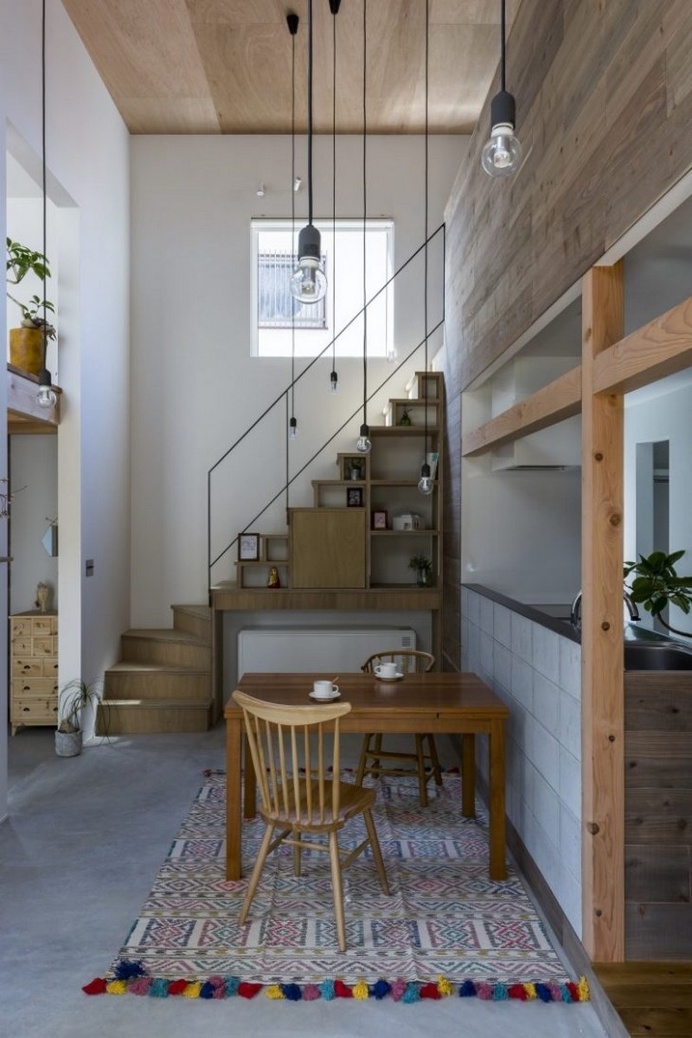 Uji House by ALTS Design Office