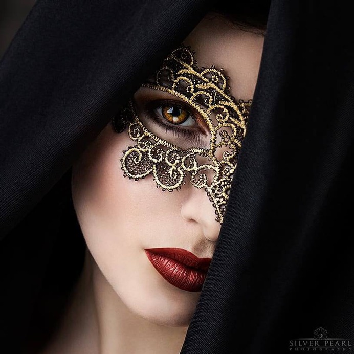Beauty and Fine Art Portrait Photography by Silver Pearl