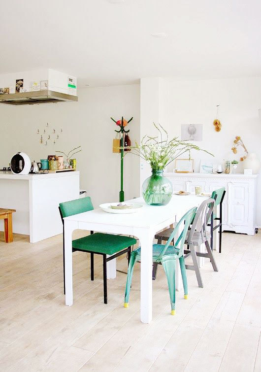 holly marder green dining chairs #interior #design #decor #kitchen #deco #decoration