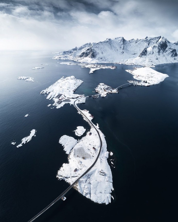 Minimalist Natural Landscape Photography by Bleron Çaka