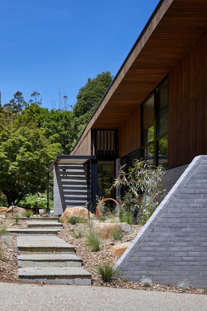 Olinda House / Bent Architecture