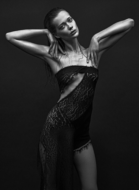 Various Models by Mario Sorrenti for Vogue Paris #fashion #model #photography #girl