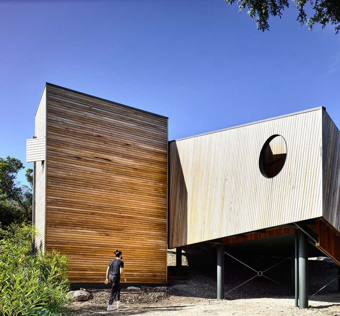 Sandy Point House / Kennedy Nolan