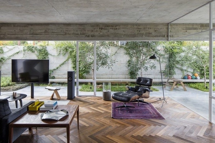 Suspended Patio House by 3322 Studio 4