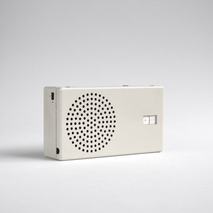 Dieter Rams: Braun T 4 Pocket Transistor | Sgustok Design