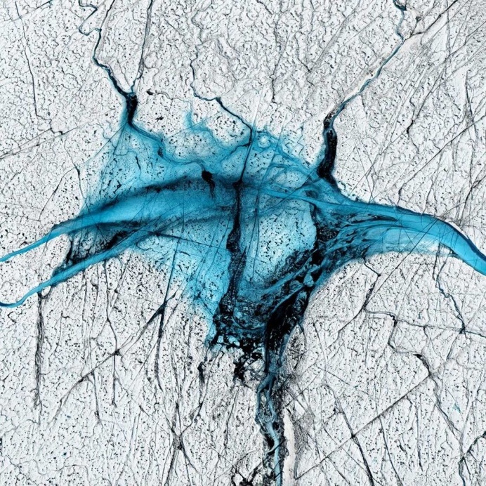 THAW: Timo Lieber Captures The Fragile Beauty of The Melting Arctic Polar Ice Cap