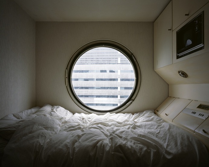 Kisho Kurokawa: Nakagin Capsule Tower | Sgustok Design